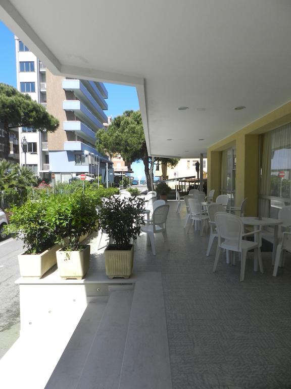 بيلاريا-إيجيا مارينا Hotel Michelangelo المظهر الخارجي الصورة