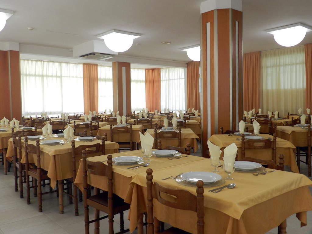 بيلاريا-إيجيا مارينا Hotel Michelangelo المظهر الخارجي الصورة